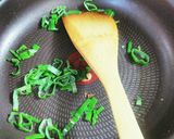 ☆アレンジレシピ☆豚肉と卵の辛ラーメン作り方3写真