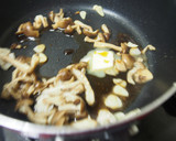 柔らかむね肉のステーキ！きのこソースで♪作り方7写真