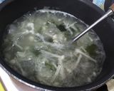 簡単＊えのきとわかめのかきたま汁＊作り方2写真