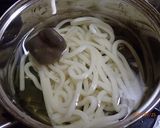 美味しいハツタケうどん・竹輪と玉子入り~作り方6写真