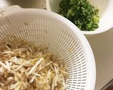 簡単！モヤシとネギの和風おろしハンバーグ作り方1写真
