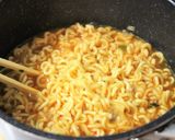 生姜風味♪そぼろ乗せ辛ラーメン作り方2写真