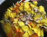 フライパンで炒め煮肉じゃが作り方4写真