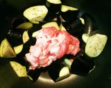 簡単！豚肉となすのポン酢炒め煮作り方6写真