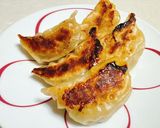 簡単つまみ飯・2種類のカレー餃子🥟作り方3写真