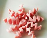 お弁当に＊ギザギザ魚肉ソーセージ飾り切り作り方9写真