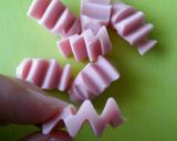 お弁当に＊ギザギザ魚肉ソーセージ飾り切り作り方6写真