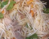 【王道】肉野菜炒め辛ラーメン【美味】作り方2写真