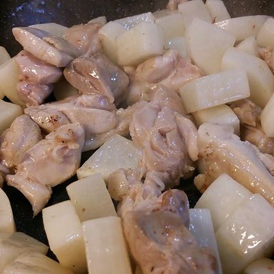 大根と鶏ももの煮物。 by いくおっちゃん 【クックパッド】 簡単