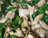 昆布つゆで作る！鶏肉とししとう達の炒め物作り方7写真