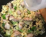 甘辛で食べやすい♡辛ラーメンdeそば飯作り方3写真