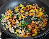 辛ラーメンde汁なし具のせ麺作り方6写真
