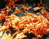 旨味倍増の一品！キャベツのケチャップ炒め作り方3写真