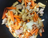 おかわり必至♡きのこと鶏の炊き込みご飯作り方2写真