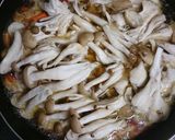 おかわり必至♡きのこと鶏の炊き込みご飯作り方3写真
