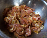 簡単ッ☆親子丼風の豚丼♪ ～カレー風味～作り方1写真