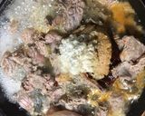 牛すじのピリ辛味噌だれ煮込み作り方2写真