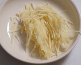 豆苗とむきエビのしょうが炒め作り方3写真