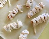 冷凍パイシート＆食パンの耳で★ミイラ男作り方3写真