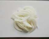 簡単節約☆豚こまと玉葱のこぶおろし煮。作り方2写真