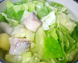 鮭とキャベツの中華味噌スープ♥簡単☆作り方4写真