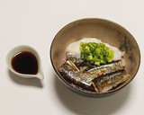 さんまとろ丼とたっぷり野菜の麦みそ汁作り方4写真