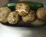 ☆しいたけ＆ズッキーニのバターしょうゆ☆作り方1写真