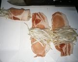薄切り肉で簡単、もやし入り甘辛ロール☆作り方3写真