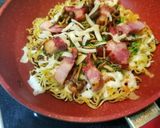 簡単！焼きそば麺アレンジ！カリッとピザ作り方3写真