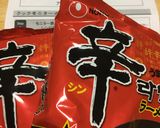 キャベツのふわふわ卵とじ辛ラーメン作り方1写真