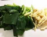 旨みたっぷり♪トマト味噌汁作り方1写真