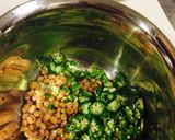 納豆オクラで☆ネバネバふわふわ辛ラーメン作り方1写真
