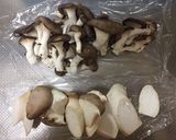 ひらたけとエリンギのバター醤油炒め作り方1写真