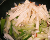 簡単♪鍋用ｶｯﾄ野菜と豚肉きのこ炒めもの作り方6写真