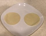 餃子の皮をレンチン、ハムチーズのブリトー作り方1写真