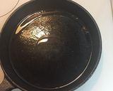 簡単　生餃子の焼き方作り方1写真