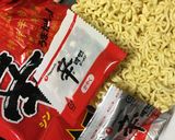 盛り付け次第で雰囲気変わるよ辛ラーメン！作り方3写真