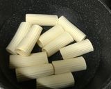 リガトーニのミートソース枝豆載せ作り方1写真