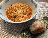 辛ラーメン＋焼きおにぎり＝がっつりセット作り方5写真