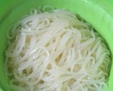 野菜たっぷり！☆豚キムチの焼き冷麺作り方1写真