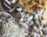 キノコと鶏の炊き込みご飯作り方1写真