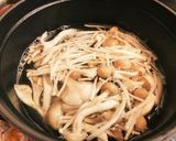 簡単！秋の味覚♪絶品の鶏つくねのきのこ汁作り方1写真