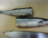 丸ごと旨味♪さんまときのこの炊き込みご飯作り方2写真