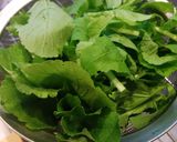 さつまいもと大根の葉の甘辛醤油炒め作り方1写真