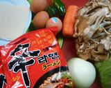 辛ラーメンでイタリアンな鍋を♪作り方1写真
