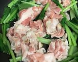 小松菜と豚肉の炒め作り方2写真