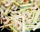 大根皮とちくわの味噌バター炒め作り方1写真