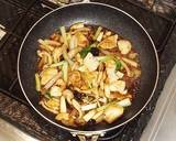 鶏むね肉とキノコのバター醤油炒め作り方7写真