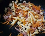 スピードおかず…にんじんとしめじの炒め物作り方1写真