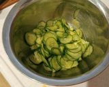 実家のうりもみ作り方1写真